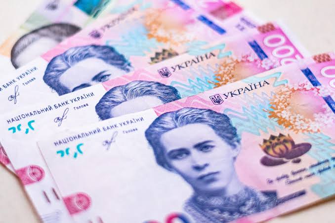 В Україні підвищать зарплати вчителям і стипендії студентам з 1 вересня 2026: умови, суми, розмір 
