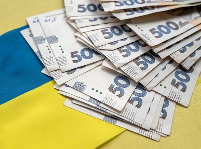 Надбавка до пенсії у вересні 2026 року в Україні: хто отримає майже 1300 грн, умови