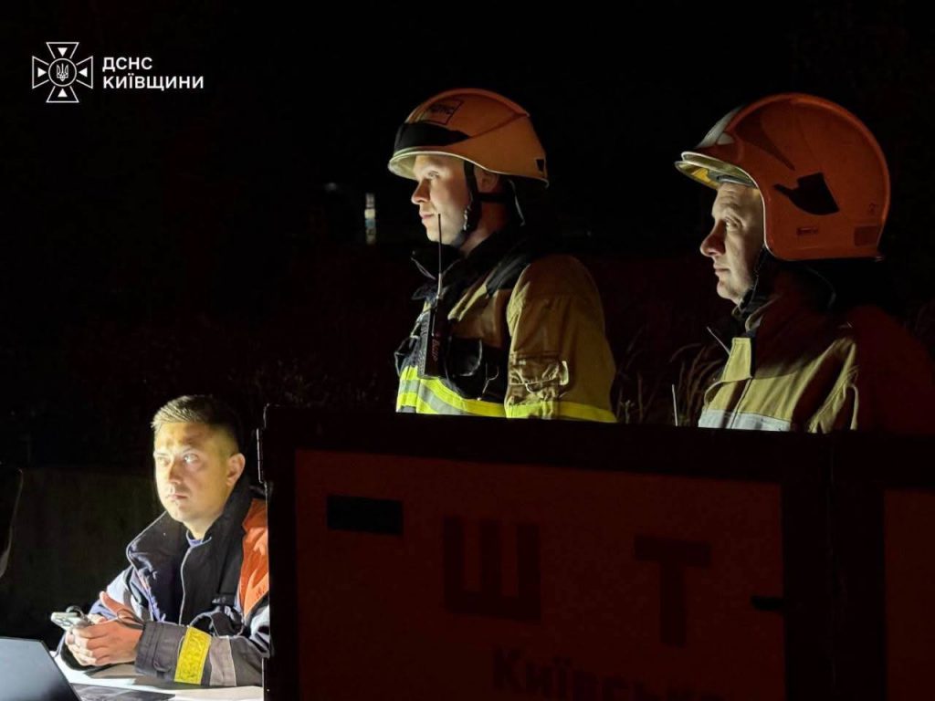 Росія вдарила по станції «Квітневе»: що відомо про жертв на Київщині, подробиці атаки 