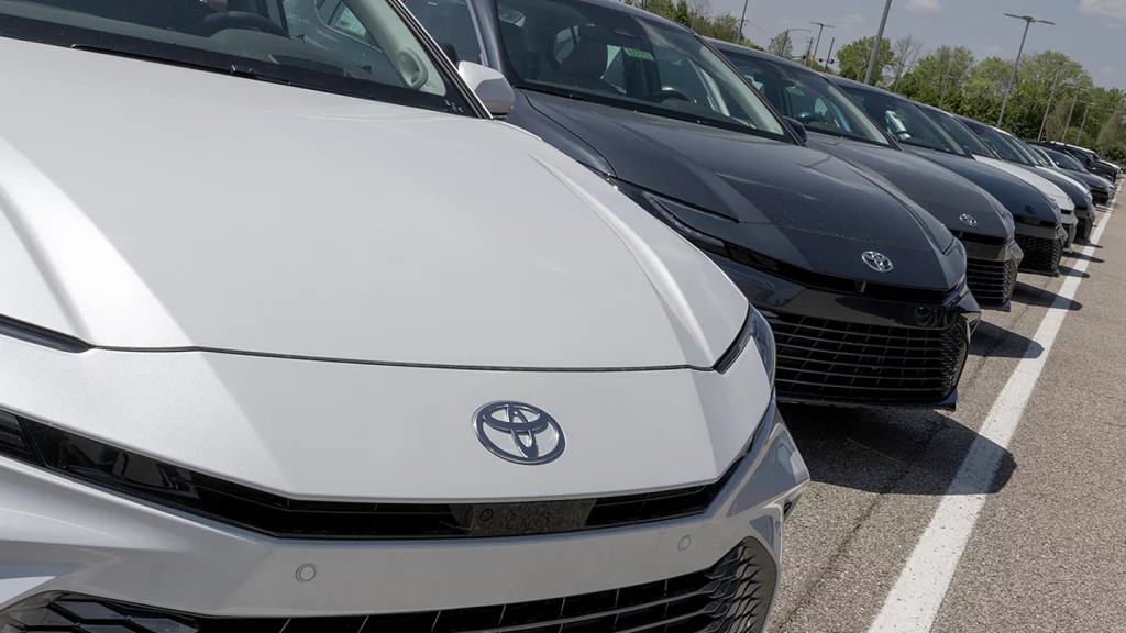 Toyota відкликає 655 тисяч Camry: чи стосується це автомобілів в Україні