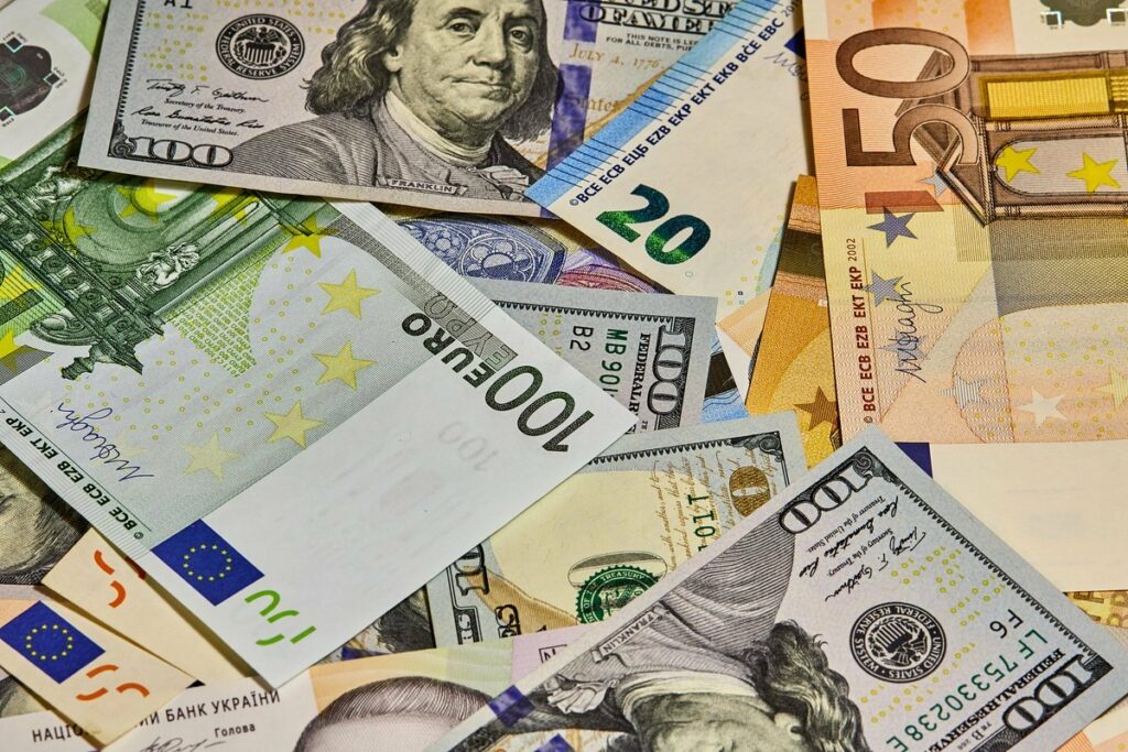 Курс долара до кінця 2026 року в Україні: банкір спрогнозував, що буде з гривнею, яка вартість