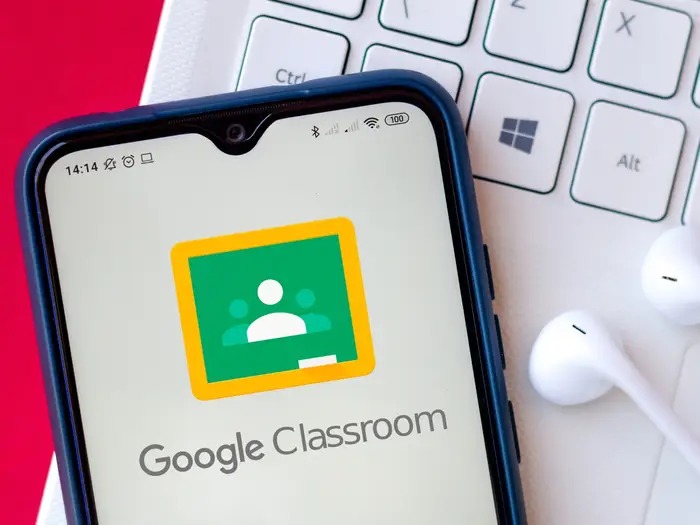 Google Classroom: що це таке, як скачати та долучитися до уроку