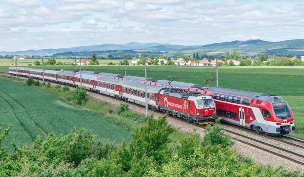 Поїзд №965 Мукачево — Кошице: де купити квиток УЗ і скільки коштує, розклад, маршрут і ціна