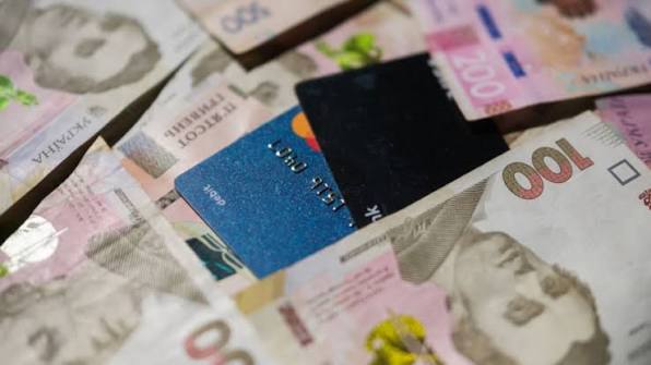 Мінімальна зарплата з 1 січня 2027 року в Україні: який розмір пропонує Кабмін, сума