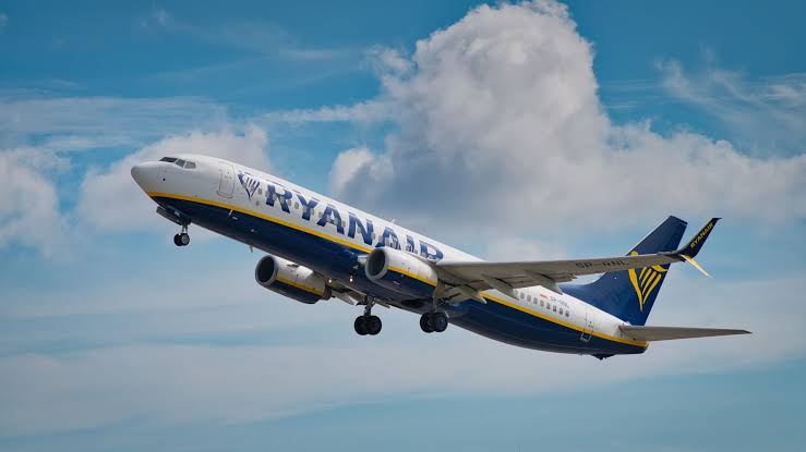 Ryanair попередила про подорожчання авіаквитків влітку 2027 року: причина, які суми