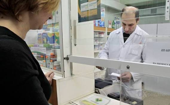 РФ знову атакувала завод «Дарниця»: чи буде дефіцит ліків в Україні