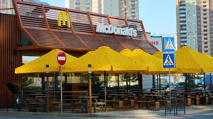 Чому в McDonald’s зникли деякі страви: причина, що пояснили в компанії