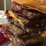 T-Rex Burger з 9 котлетами: скільки коштує гігантський бургер Wendy’s, ціна, доступність в Україні