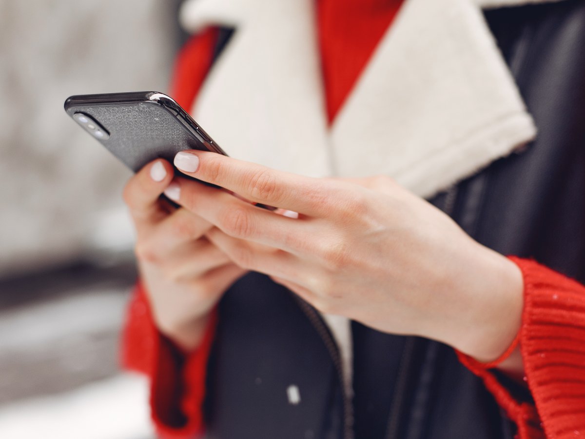 В Україні запрацював U Mobile: тарифи нового мобільного оператора, умови, 15 або 60 ГБ і передплата до року