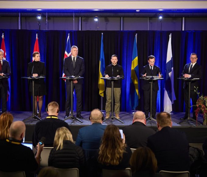 Володимир Зеленський із лідерами північних країн на пресконференції, архівне фото