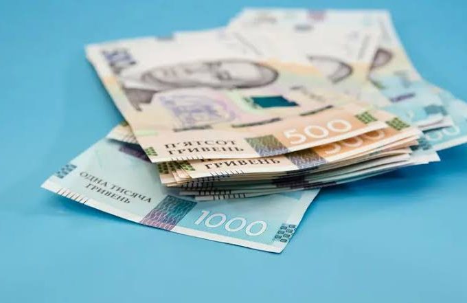 Доплата до пенсії у жовтні 2026 в Україні: хто отримає 1297 грн, умови та сума