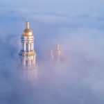 Києво-Печерська лавра в ранковому тумані