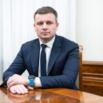 Міністр фінансів Сергій Марченко у робочому кабінеті