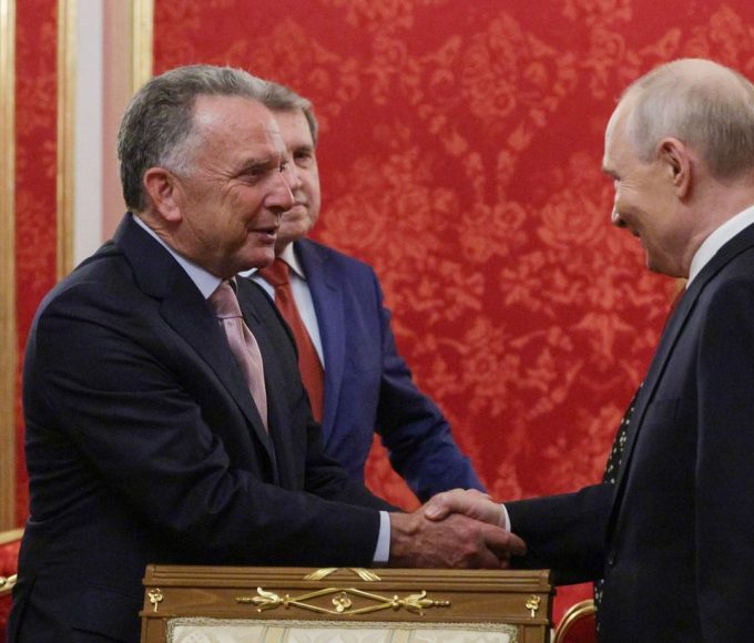 Стів Віткофф і Володимир Путін під час зустрічі, архівне фото